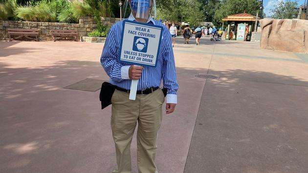 Disney World Announces Changes to Mask Policy For Pictures