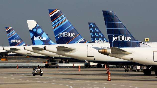 Grab One-Way Fares Starting at $59 With JetBlue’s Big Winter Sale