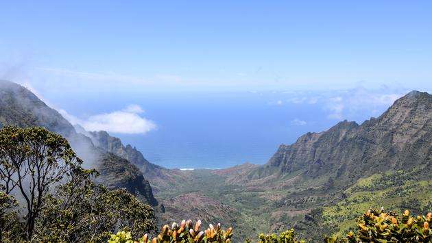 Hawaii Will Require Tourists to Fill Out Safe Travels Application